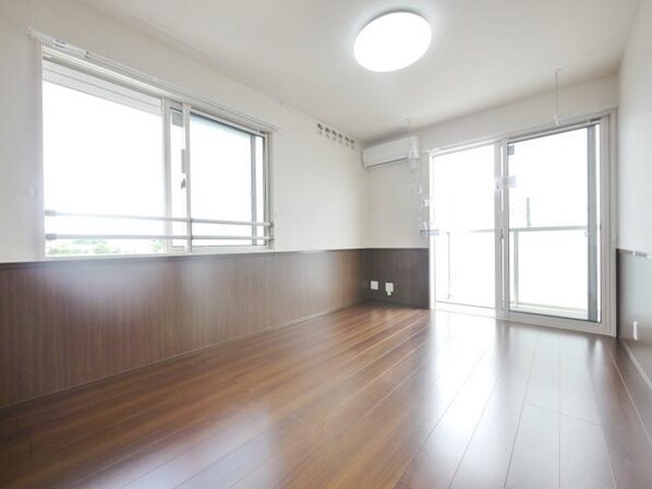 アストンガーデンの物件内観写真